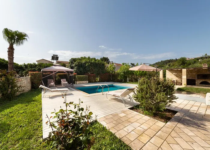 Apolafsi Apartahotel