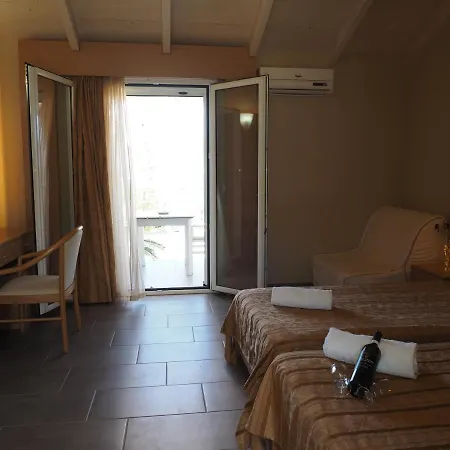 Apolafsi Apartmanhotel *